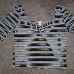 Extra large roommates off the shoulder or over-the-shoulder crop